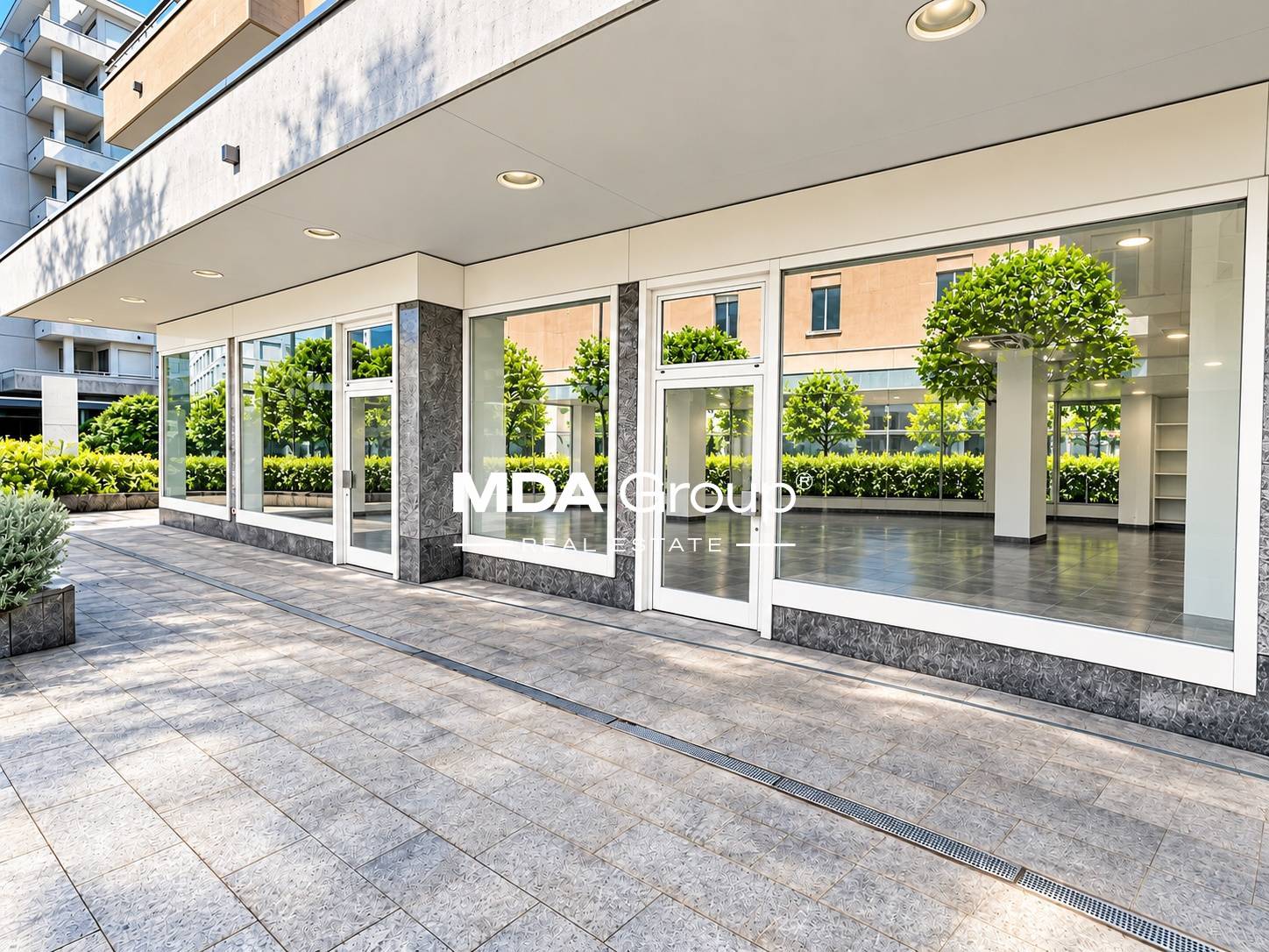 SPAZIO COMMERCIALE - VISIBILITÀ E LUCE NATURALE