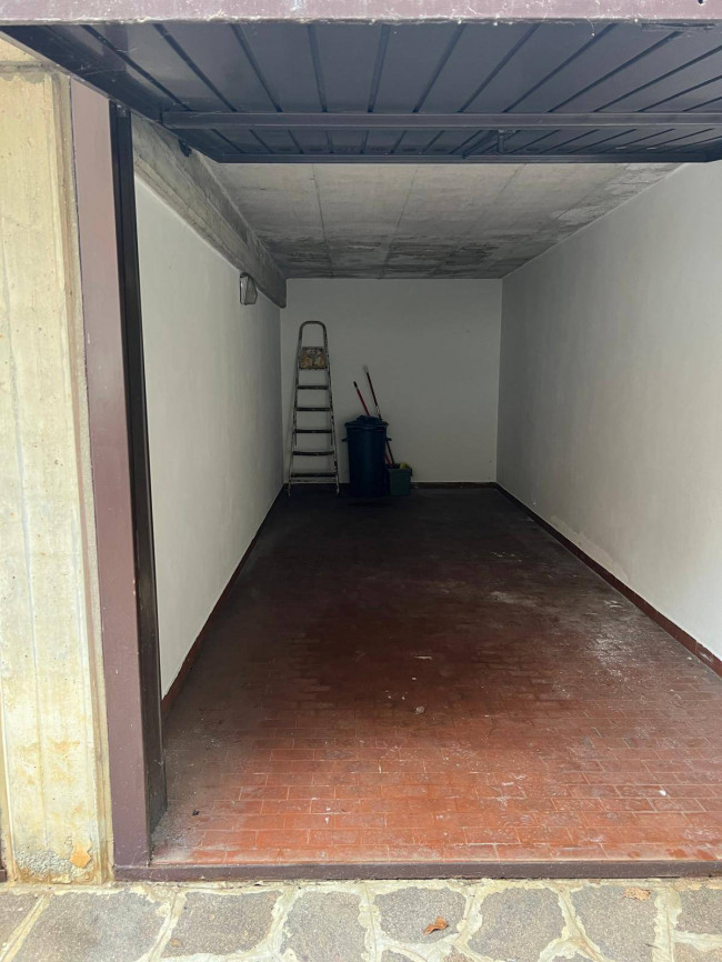 Garage/Box/Posto auto in affitto a Orio Al Serio (BG)