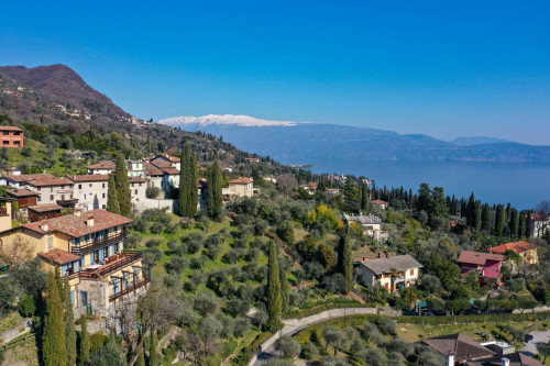 Villa Singola in vendita a Gardone Riviera