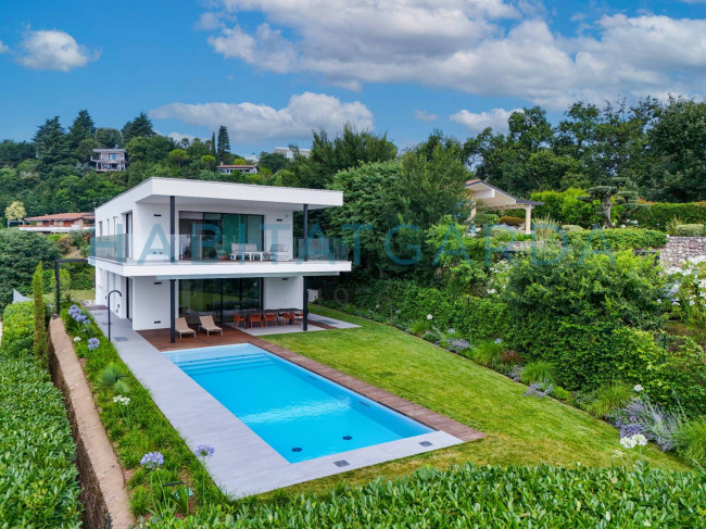 Villa Singola in vendita a Padenghe sul Garda