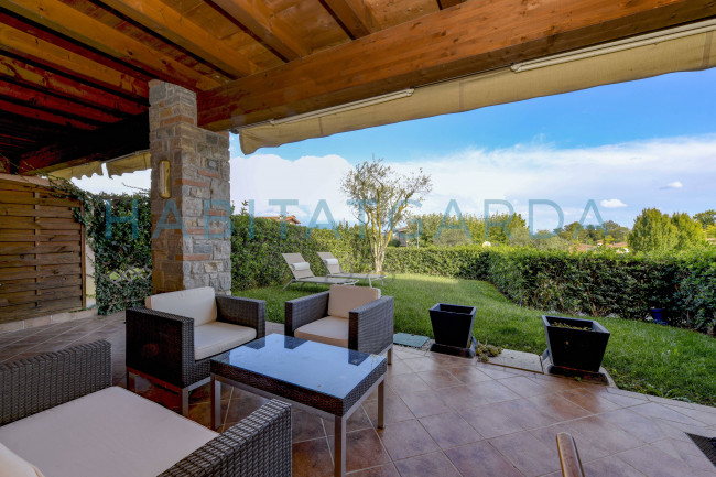 Appartamento con giardino privato in vendita a Polpenazze del Garda
