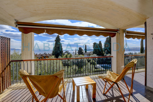 Wohnung mit Terrasse zum kauf in Gardone Riviera