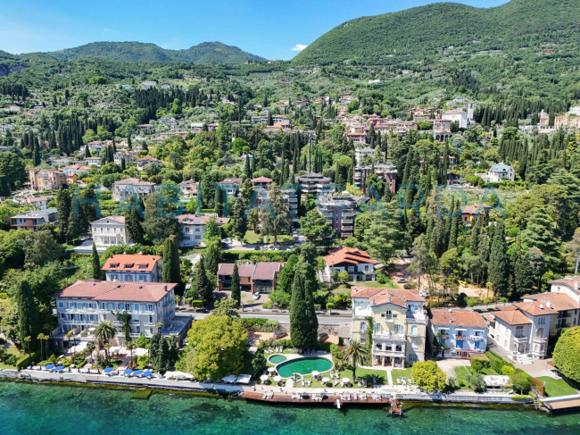 Wohnung mit Terrasse zum kauf in Gardone Riviera