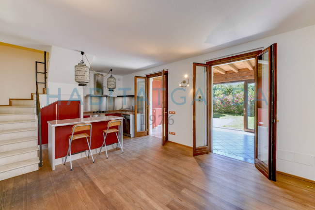 Villa a schiera di testa in vendita a Polpenazze del Garda