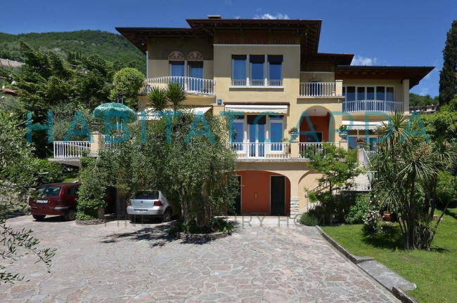 Villa Singola in vendita a Gardone Riviera