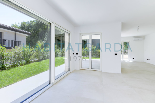Appartamento in vendita a Gardone Riviera