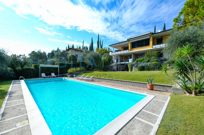 Villa zum kauf in Gardone Riviera