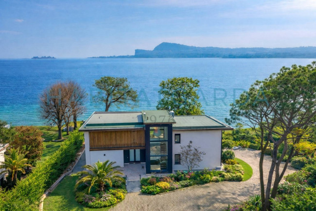 Villa zum miete in San Felice del Benaco