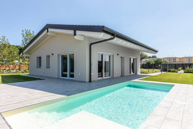 Villa/Villino in vendita a Desenzano del Garda