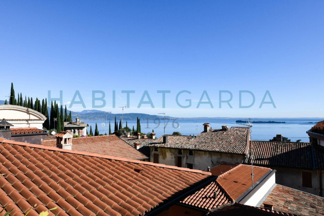 Ganze Doppelhaushälfte zum kauf in Gardone Riviera