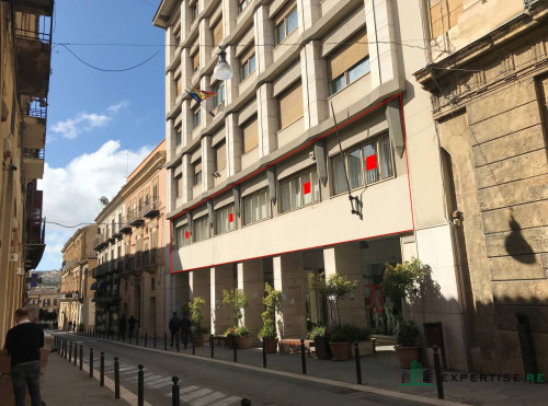 Studio/Ufficio in vendita a Caltanissetta (CL)