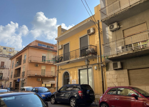 Single House for sale in Barcellona Pozzo di Gotto (ME)