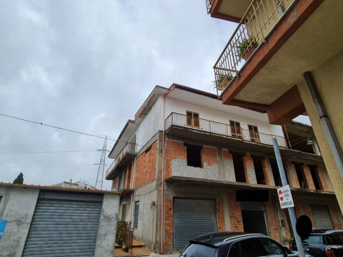 Appartamento in vendita a Capri Leone (ME)