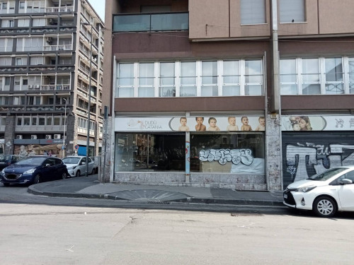 Locale commerciale in vendita a Catania (CT)