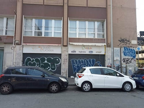 Locale commerciale in vendita a Catania (CT)