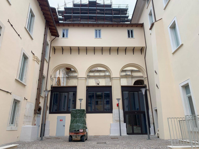 Whole building for rent in L'Aquila (AQ)