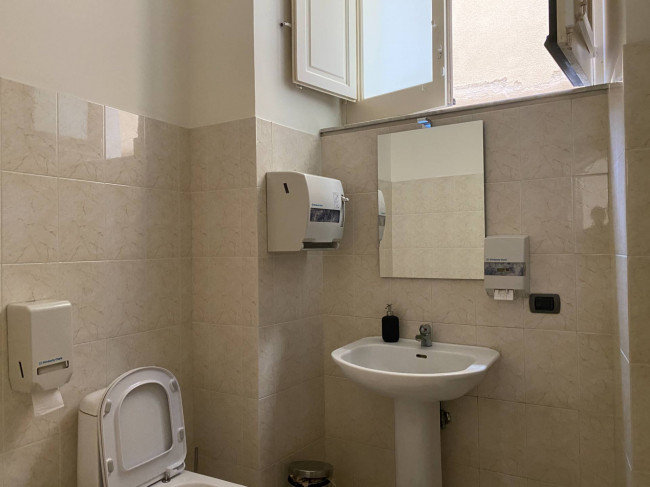 Study/Office for rent in Catania (CT)