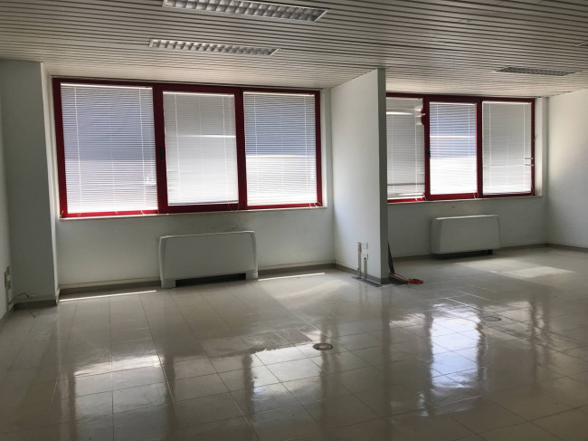 Studio/Ufficio in vendita a Catanzaro (CZ)