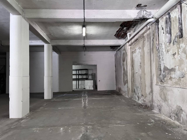 Deposito in vendita a Catania (CT)