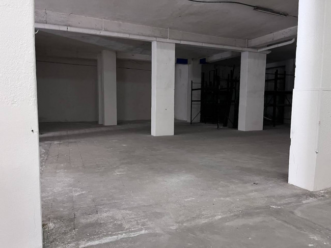 Deposito in vendita a Catania (CT)