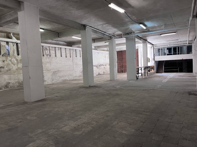 Deposito in vendita a Catania (CT)