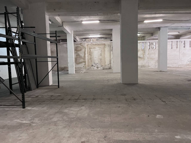 Deposito in vendita a Catania (CT)