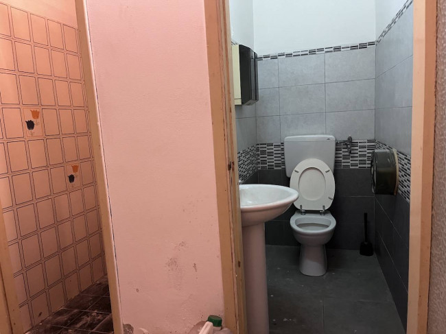 Deposito in vendita a Catania (CT)