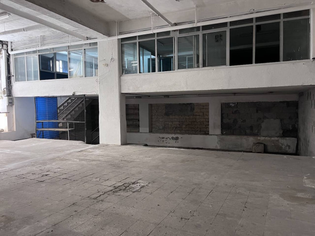 Deposito in vendita a Catania (CT)