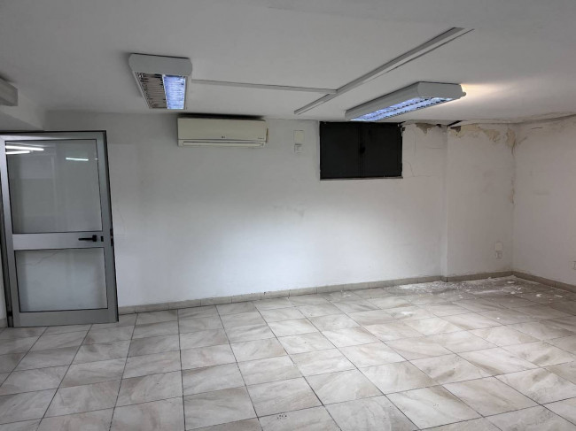 Deposito in vendita a Catania (CT)