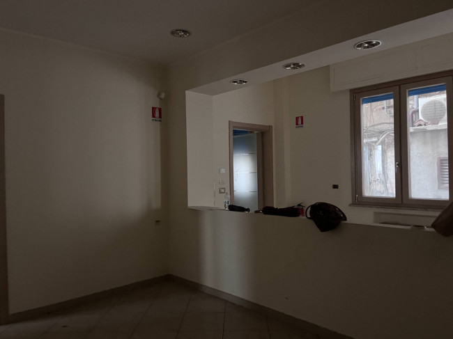 Study/Office for sale in Reggio di Calabria (RC)