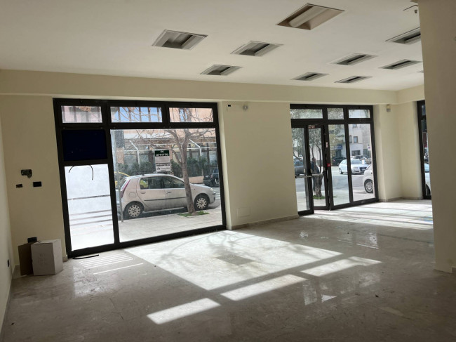 Locale commerciale in vendita a Pollina (PA)