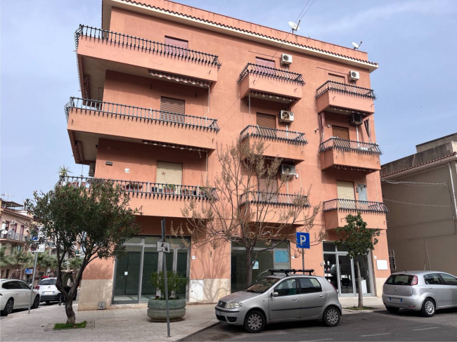 Locale commerciale in vendita a Pollina (PA)