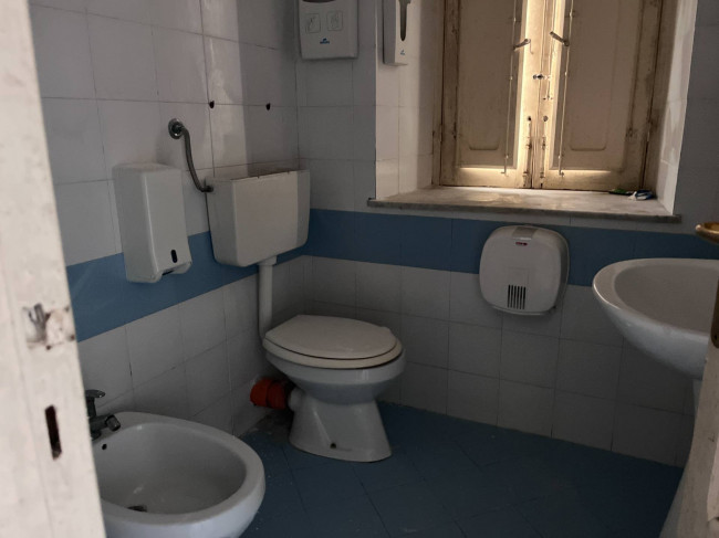 Whole building for sale in San Mauro Castelverde (PA)