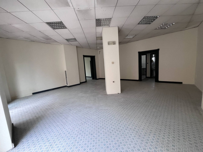 Commercial Property for sale in Montemaggiore Belsito (PA)