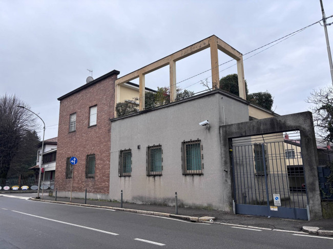 Commercial Property for sale in Rovellasca (CO)