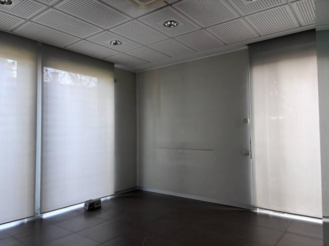 Commercial Property for sale in Cermenate (CO)