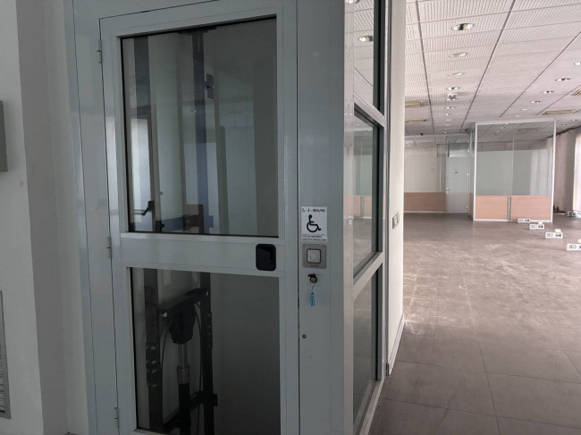 Commercial Property for sale in Cermenate (CO)