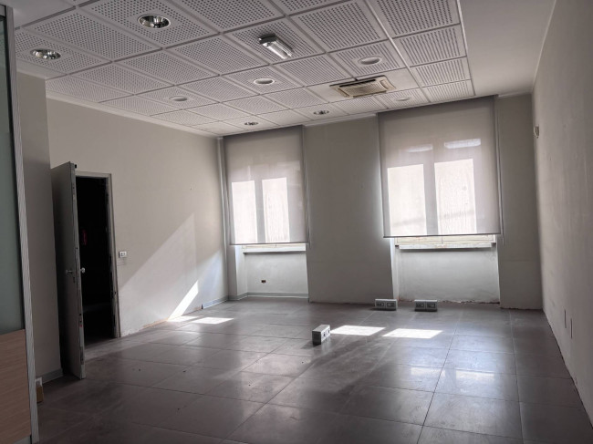 Commercial Property for sale in Cermenate (CO)