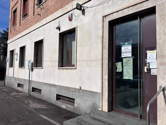 Commercial Property for sale in Cermenate (CO)