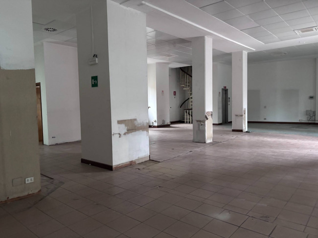 Commercial Property for sale in Cabiate (CO)