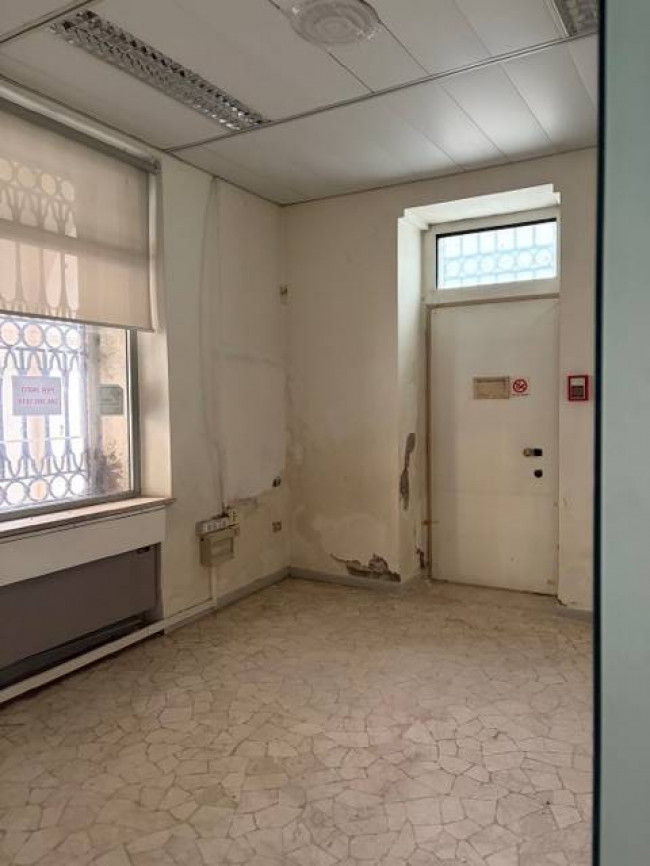 Locale commerciale in vendita a Montagnana (PD)