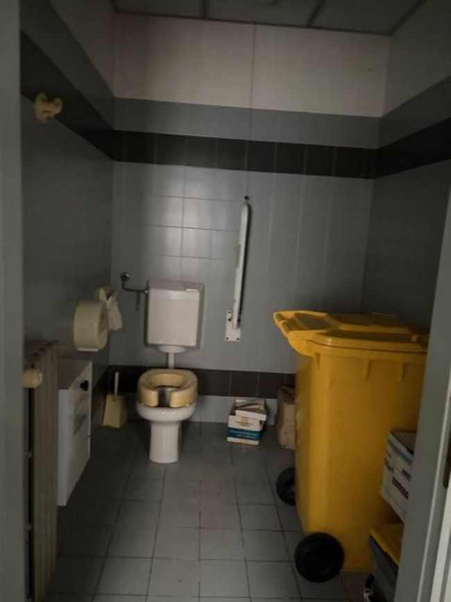 Locale commerciale in vendita a Montagnana (PD)