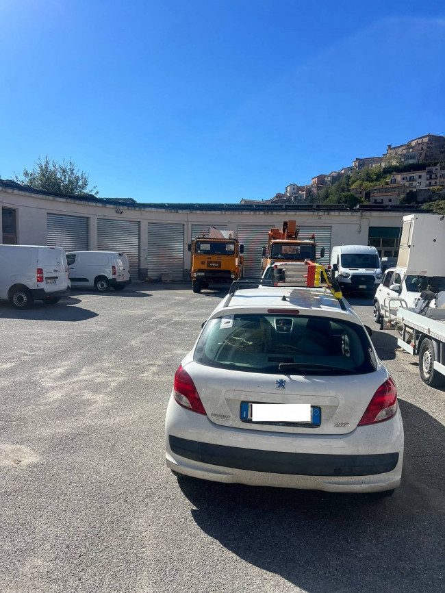 Industriali a reddito in vendita a Acri (CS)