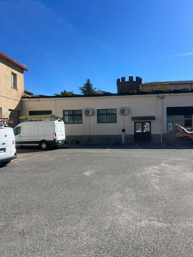 Industriali a reddito in vendita a Acri (CS)