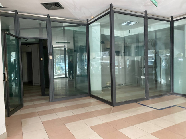 Locale commerciale in affitto a Palermo (PA)