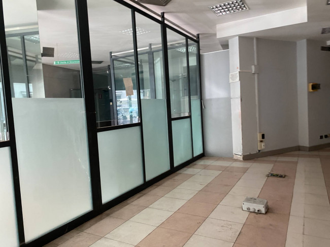 Locale commerciale in affitto a Palermo (PA)