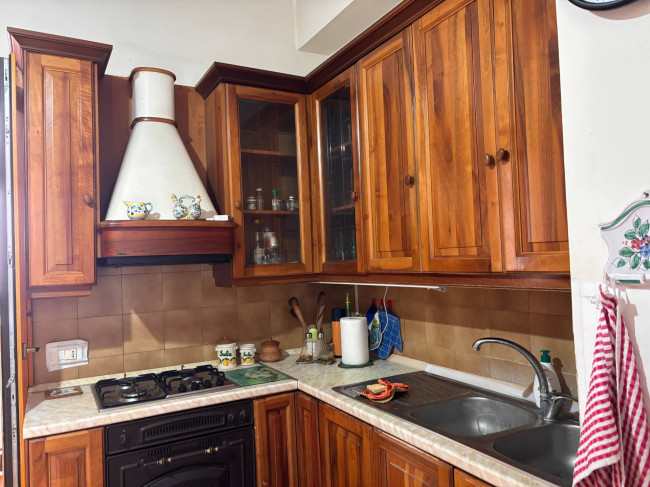 Intero stabile residenziale in vendita a Mascalucia (CT)