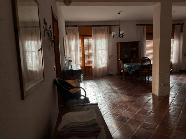 Intero stabile residenziale in vendita a Mascalucia (CT)