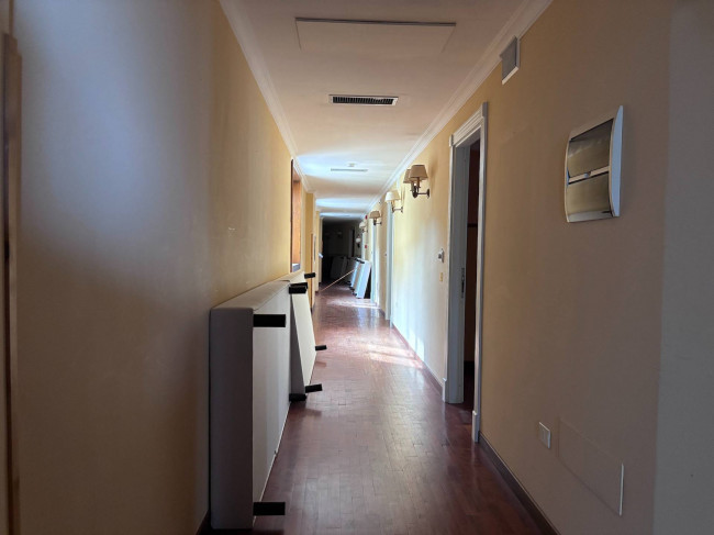 Intero stabile residenziale in vendita a Pedara (CT)