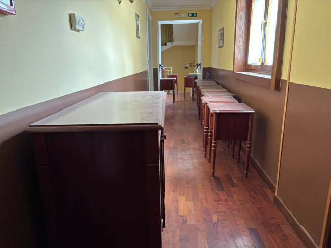 Intero stabile residenziale in vendita a Pedara (CT)